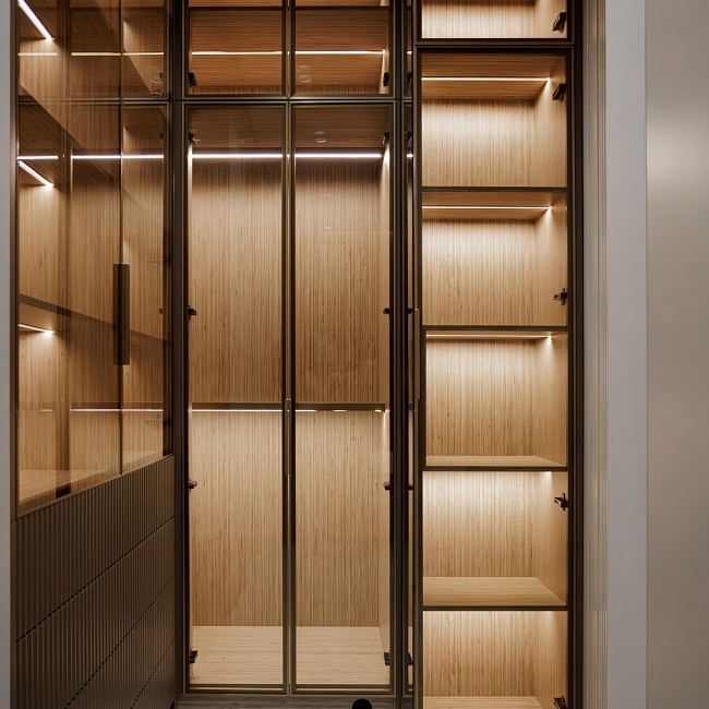 Шкафы гардеробные